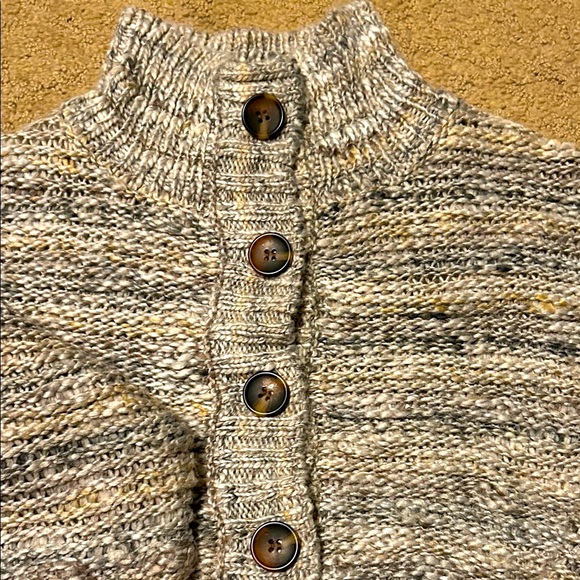 BDG Cozy Crochet Cropped Button-Up  cardigan - Picture 2 of 3